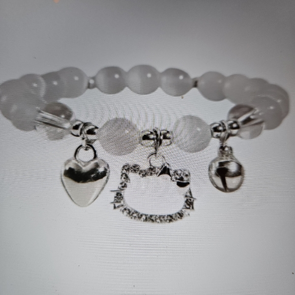 Silver Charm Bracelet with Heart and Cat Design - Picture 4 of 4